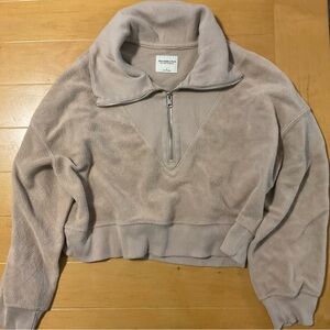 Abercrombie & Fitch Taupe quarter zip cropped Sweater